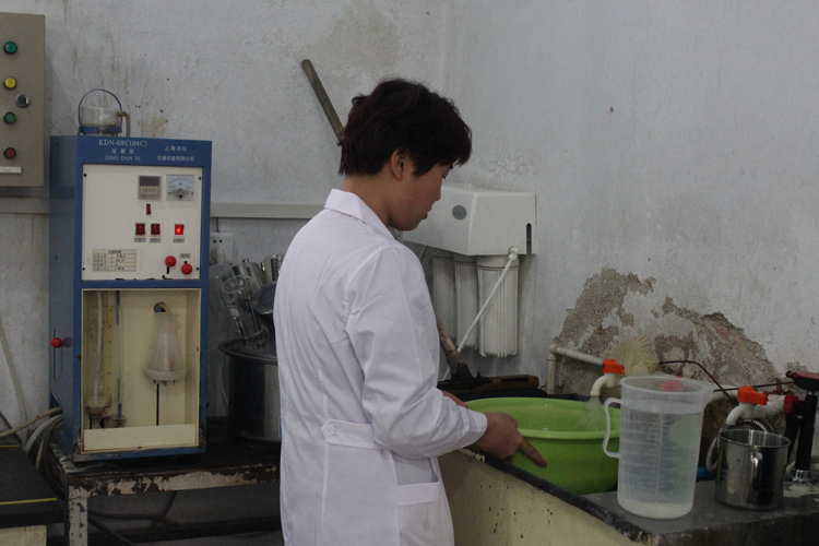 精品礼盒裱纸胶哪个厂家粘的好--就找汇泉胶粘剂